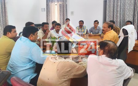 बरेली कॉलेज में टैक्स एवं फीस बढ़ोत्तरी विवाद गहराया: सछास की सख्त रुख के बीच सोमवार तक समाधान का भरोसा
