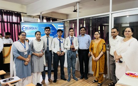 बरेली कॉलेज में ‘प्रज्ञान ई-सेल’ का गठन: आइडिया पिचिंग प्रतियोगिता में नारायण पंत का 'एआई कोच' प्रथम