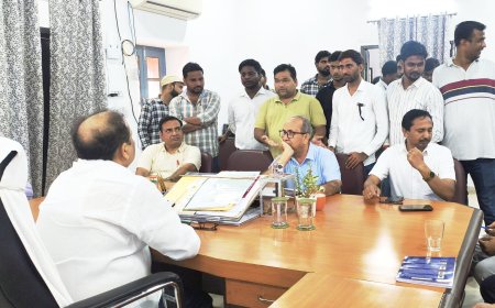 बरेली कॉलेज में 'नो व्हीकल जोन' विवाद: समाजवादी छात्र नेताओं ने कॉलेज प्रशासन पर लगाया भेदभाव का आरोप,संशोधन का मिला आश्वासन